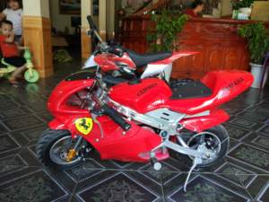 Mini <span class=keywords><strong>coche</strong></span> deportivo de venta directa del fabricante, motocicleta en modo de carreras <span class=keywords><strong>49CC</strong></span>, arranque manual de aceite mixto desde el SUV - Product Image 3