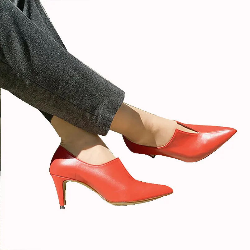 أحذية جلدية مصممة للسيدات أحذية نسائية عالية الكعب تعمل في المكتب