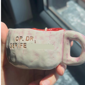 Taza de cerámica hecha a mano con diseño de corazón de feto, regalo personalizado de agradecimiento para partera, médico, taza única con temática de embarazo - Product Image 3