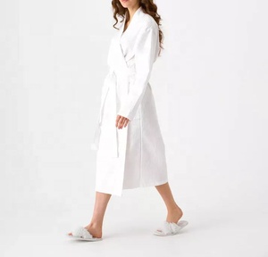 Unisex personalizar logotipo y tela uniforme de belleza SPA salón cliente Albornoz hombres Hotel bata algodón Waffle Albornoz para parejas - Product Image 4