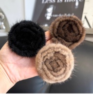Mode femmes broches fourrure de vison personnaliser taille fait à la main fourrure de vison Rosette Corsage broche pour vêtements chaussures