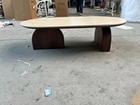 Table basse moderne de luxe beige en bois massif avec coins de table couleur noyer, meuble ovale durable pour salon et maison