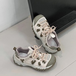 Baskets compensées en maille pour femme, légères, respirantes et polyvalentes, collection été 2026 - Product Image 2