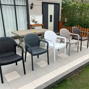 2024 Neues Design Outdoor-Möbel faltbar PVC Kunststoff Rattan-Stuhl Restaurant Stühle Garten Tische und Stühle