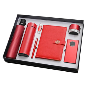Set regalo aziendale di lusso personalizzato Smart bottiglie d'acqua Power Banks in pelle Notebook matrimonio Set regali per gli ospiti