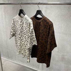 T-shirt Oversize da <span class=keywords><strong>Uomo</strong></span> con Design OEM, Stampa Leopardata, Taglio Corto e Vestibilità Ampia - Product Image 4