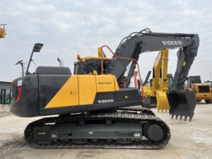 Excavadora de cadenas Volvo EC210D, modelo 2021, 34 toneladas de peso operativo, motor Cummins, cucharón de excavación, construcción de alta resistencia - Product Image 3