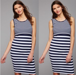 Robe de grossesse et d'allaitement en coton et élasthanne à rayures noires et blanches pour femme - Product Image 6