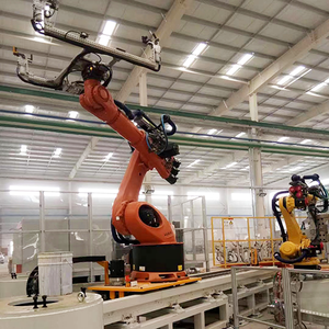 Robot KR 300 R2700-2, en Combinación con Pinzas No Estándar, Logra un Manejo Estable y Eficiente, Trabajo de 6 Ejes - Product Image 1