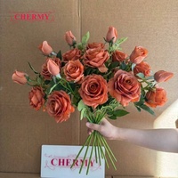 DC329 Vente en gros de roses artificielles multi-têtes en terre cuite, toucher réaliste, aspect humide, pour arrangements floraux de mariage d'automne