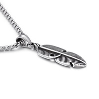Pendentif Plumes en Acier Inoxydable Plaqué Or et Argent, Non Ternissant, Vente en Gros pour Hommes