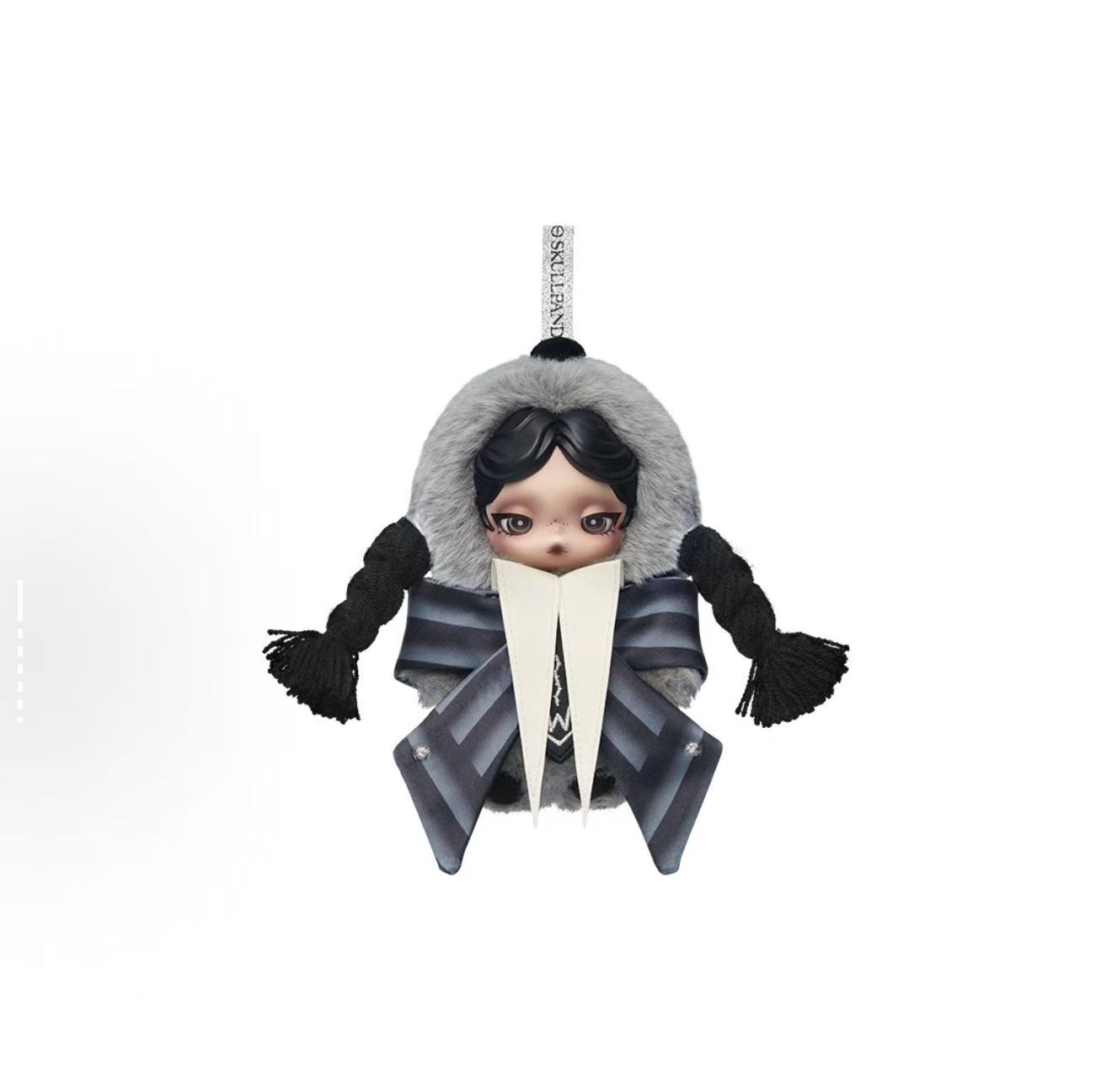 Pendentif poupée en peluche SKULLPANDA mercredi