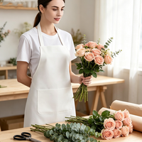 Tablier blanc vierge en polyester lavable avec logo personnalisé, 1 grande poche et sangle de cou réglable pour la cuisine, la pâtisserie, les cafés et les restaurants