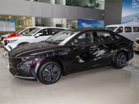 Saic Wuling Starlight PHEV 2024 Co-Creation 1.5L 106HP Sedán Compacto Híbrido Gasolina-Eléctrico CLTC1100 Volante a la Izquierda 2025 AWD Cuero