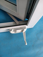 Ventana Abatible de PVC de Diseño Moderno y Eficiente Energéticamente, Ventanas Abatibles Manuales de UPVC con Opción de Mosquitera, Doble Acristalamiento para Viviendas