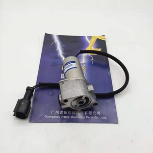 702-21-07010 7022107010 โซลินอยด์วาล์วปั๊มหลักสำหรับ PC200-6 PC220-6 - Product Image 1