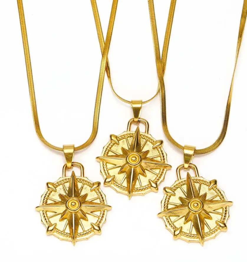 Kalung liontin kompas matahari kreatif baru perhiasan tahan air tidak pudar baja tahan karat bintang runcing berlapis emas 18K