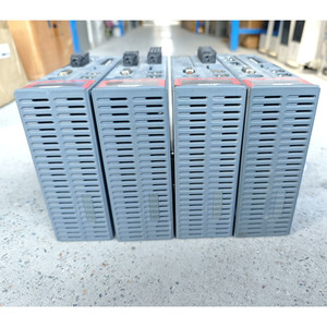 Contrôleur de mouvement MC464 pour contrôleur de moteur servo AC TRIO-Automation avec construction en aluminium et plastique - Product Image 2