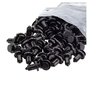 Vente en gros de clips pour voiture Clips de retenue en <span class=keywords><strong>plastique</strong></span> à poussoir Rivets extensibles pour <span class=keywords><strong>Nissan</strong></span> Clips automobiles Attaches pour voiture - Product Image 4