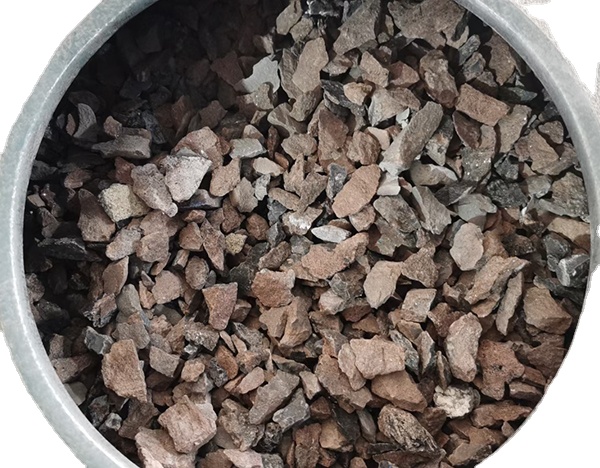 Полукоксовый полукокс с низким содержанием золы углеродный материал