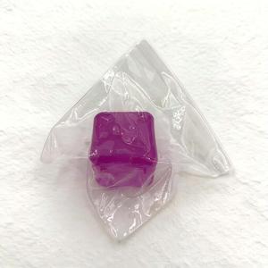 Vente Flash : Balle Anti-Stress Sensorielle en TPR Souple, Forme Cube Violet, Élastique, Anti-Anxiété, Jouet de <span class=keywords><strong>D</strong></span>écompression - Product Image 4
