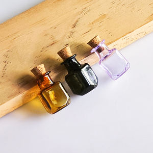 Mini Frascos de Vidrio Rectangulares de 2 ml, 7 Colores Bonitos con Corcho, Pequeños Frascos para Regalo, Mini Frascos de Vidrio para Decoración - Product Image 6