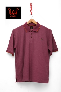 Polo pour homme avec bordure contrastée – Tricot texturé coupe ajustée - Product Image 1