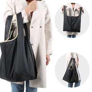 Bolsa de Compras Plegable Minimalista GRS Reciclada Tipo Tote con Ribete Beige, 5 Colores, Plega al Tamaño de la Palma de la Mano, para Compras, Viajes y Uso Diario - Product Image 4