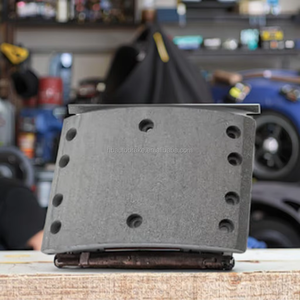 <span class=keywords><strong>Garniture</strong></span> <span class=keywords><strong>de</strong></span> <span class=keywords><strong>frein</strong></span> <span class=keywords><strong>de</strong></span> bonne qualité MC837783 MC837787 MC838887 MC838895 MC895329 pour camions - Product Image 4