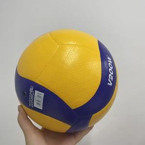 Balón de Voleibol de PU Ecológico al por Mayor, Tamaño 5, Suave al Tacto, para Entrenamientos Duraderos - Product Image 6
