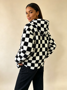 Veste en polaire sherpa à carreaux pour femmes, à capuche, surdimensionnée, boutonnée, noire et blanche, style Teddy - Product Image 3