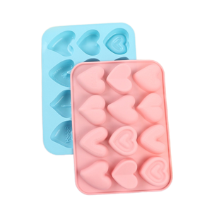 Molde de Silicona Ecológico sin BPA de 12 Cavidades en Forma de Corazón para Pastel de Chocolate y Caramelos, Herramientas de Cocina para Repostería DIY - Product Image 1