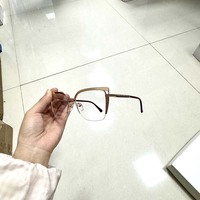 Montures optiques en métal de qualité supérieure, stock prêt à être expédié, liquidation de stock, mélange de métal, montures optiques en métal tendance pour unisexe