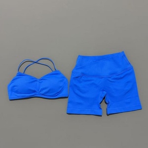 Conjunto Deportivo de 2 Piezas para Mujer, Transpirable, Resistente a las Arrugas, Top Corto de Yoga, Pantalones Cortos de Cintura Alta con Efecto Scrunch, Brasier Deportivo Sin Costuras - Product Image 6