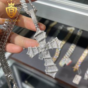 Collier pour homme Wuzhou Blingdiam Jewelry Hip Hop avec pendentif en forme de croix et de crâne, en argent sterling 925 avec moissanite VVS - Product Image 4