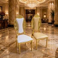 Chaises de salle à manger au design élégant européen, structure en métal doré électroplaqué, chaises empilables pour banquet avec coussin en cuir