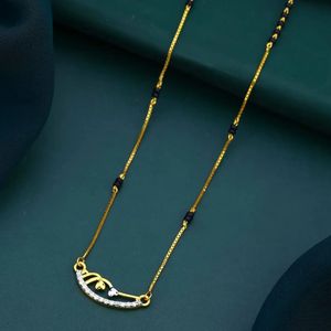 Collar Mangalsutra con Corazón Pequeño para Mujer, Joyería India Tradicional Elegante, Accesorio de Moda Étnica para Novia - Product Image 3