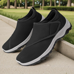 Chaussures décontractées respirantes en maille pour hommes, style slip-on, chaussures de marche Temu transfrontalières, chaussures de papa pour couple - Product Image 3