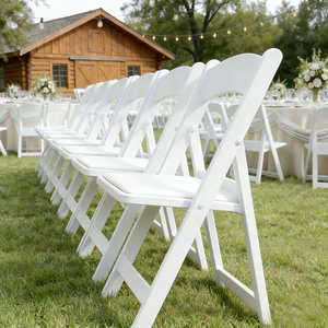 Chaise pliante en résine Wimbledon blanche, portable, empilable, pour événements, jardin, terrasse, salle à manger, vente en gros - Product Image 1