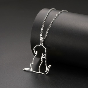 Nouveaux Colliers <span class=keywords><strong>de</strong></span> Mode <span class=keywords><strong>en</strong></span> Acier Inoxydable avec Pendentifs Creux Adorables Chat et Chien <span class=keywords><strong>pour</strong></span> Femmes – <span class=keywords><strong>Vente</strong></span> <span class=keywords><strong>en</strong></span> <span class=keywords><strong>Gros</strong></span> - Product Image 4