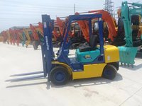 Chariot élévateur Komatsu 25 d'occasion de qualité supérieure, 2,5 tonnes, avec moteur, boîte de vitesses, pompe et roulement - Prix bas, cliquez pour plus de détails