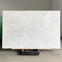 Vente en gros de dalles de marbre blanc neige sculpté au design moderne, provenant de Chine, en marbre blanc oriental poli - Pierre raffinée