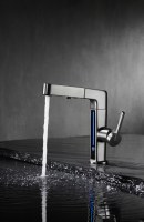 Robinet intelligent à affichage numérique en laiton, corps principal entièrement en cuivre, finition chromée, design moderne, fonction chaud/froid pour salle de bain