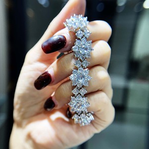Full Diamond Sunflower Synthetic Moissanite Women Bracelet Luxury Heavy Craft Flower Shape <b>Bangle</b> High-end Elegant Jewelry - Product Image 3