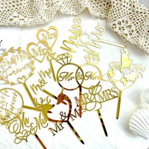 Décoration <span class=keywords><strong>de</strong></span> gâteau <span class=keywords><strong>de</strong></span> mariage, ensemble <span class=keywords><strong>de</strong></span> toppers en acrylique MR MRS <span class=keywords><strong>pour</strong></span> la mariée, le marié, le <span class=keywords><strong>couple</strong></span>, anniversaire, demande en mariage, fournitures <span class=keywords><strong>de</strong></span> fête et <span class=keywords><strong>cadeau</strong></span> romantique - Product Image 1