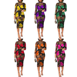 Conjunto de 3 Piezas de Moda Europea y Americana, Camisola Negra + <span class=keywords><strong>Falda</strong></span> Corta + Vestido Largo Sexy de Malla Transparente <span class=keywords><strong>con</strong></span> Estampado Floral de Moda - Product Image 6