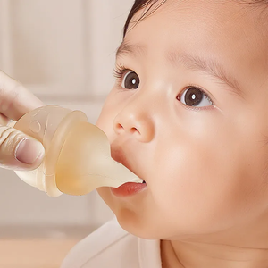 Dispenser <span class=keywords><strong>per</strong></span> Liquidi Medicinali Organici 2-in-1 a Forma di Coniglio in Silicone Senza BPA da 40ml <span class=keywords><strong>per</strong></span> Allattamento e Uso Orale del Bambino - Product Image 5