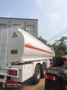 Nuevo Semirremolque Cisterna de Agua de 30000L, 6x4, 3 Ejes, para Transporte de Líquidos, Aceite, Gasolina y Combustible - Product Image 6