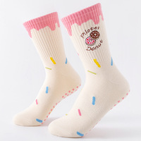 Chaussettes de Pilates et de yoga OEM douces et confortables, antidérapantes, avec coussinets de soutien, respirantes et personnalisables