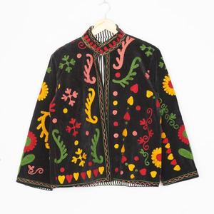 Chaqueta de Terciopelo Suzani para Mujer, Bordado Floral Hecho a Mano, Estilo Vintage Boho Étnico, Abrigo de Diseñador, Venta al Por Mayor Global OEM ODM - Product Image 1